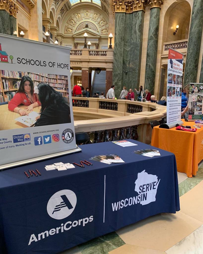 AmeriCorps Serve Wisconsin at the Capitol